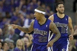 防守反击中 防守反击中