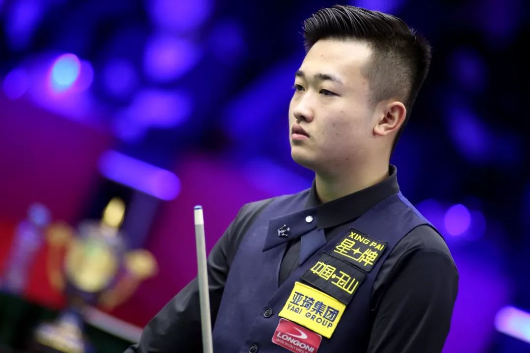 续高密度的 续高密度的